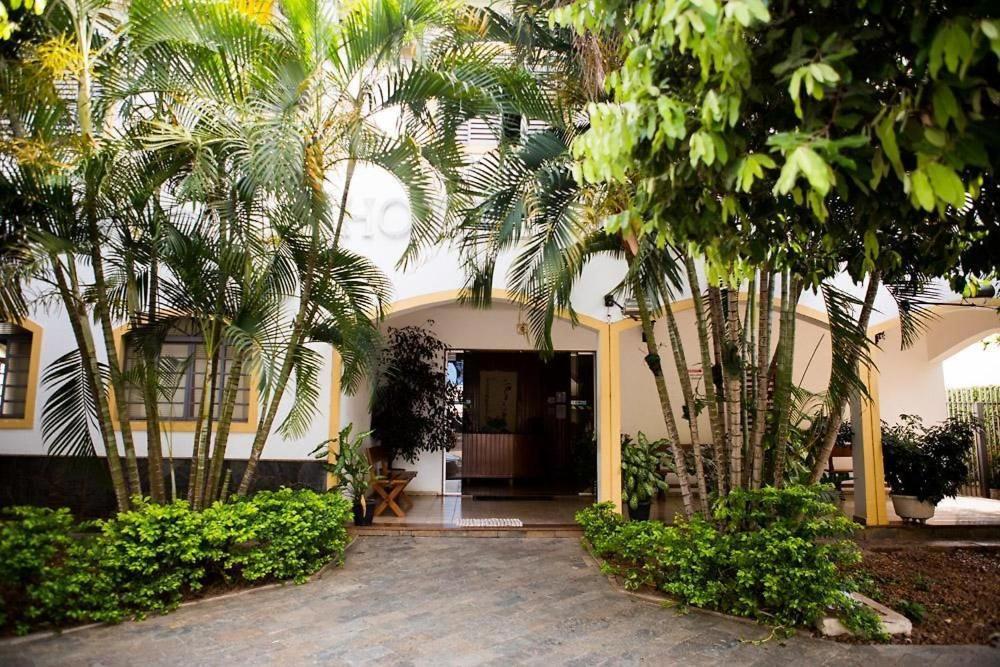 Hotel Santa Catarina Três Lagoas Exteriör bild