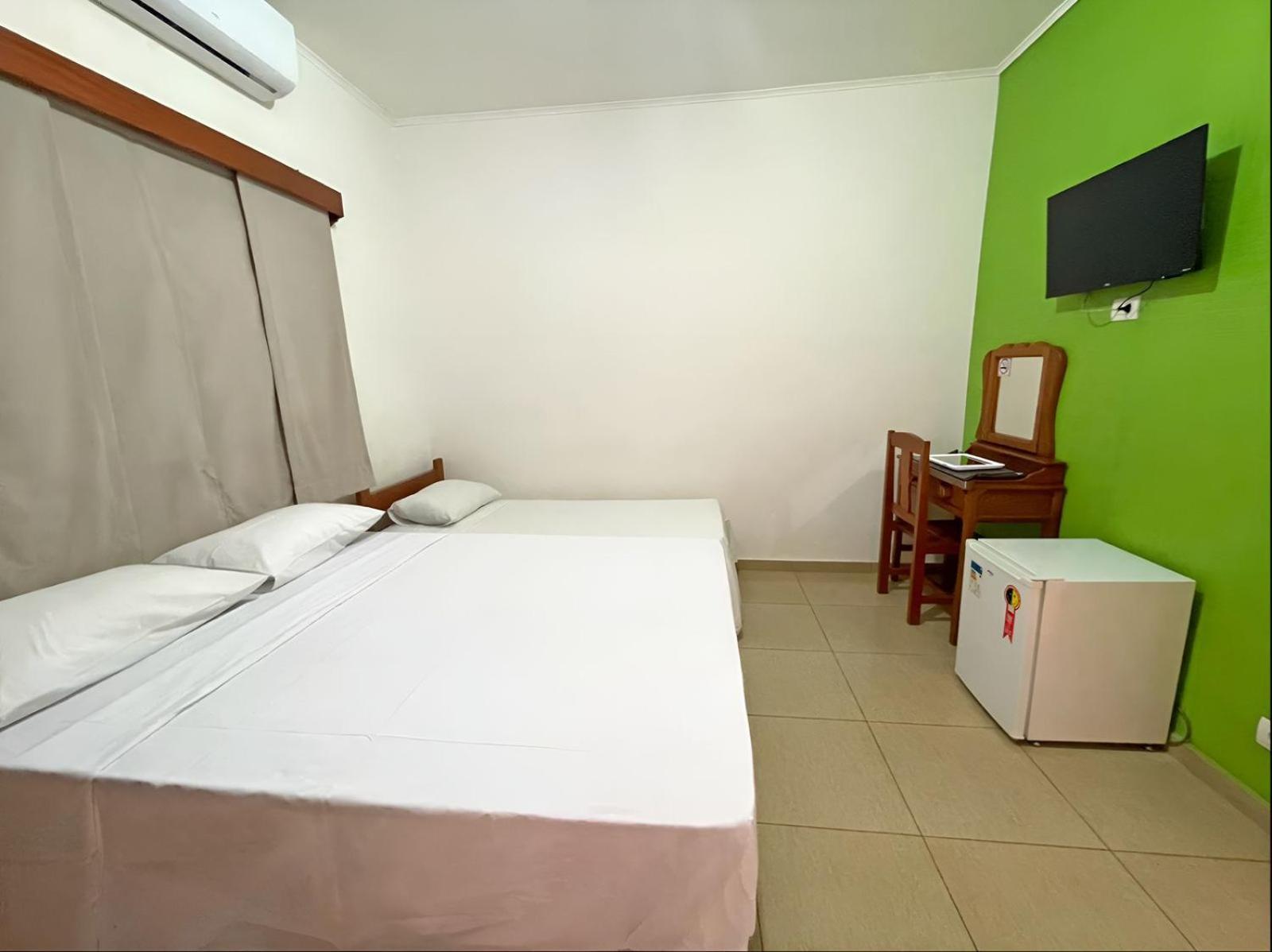 Hotel Santa Catarina Três Lagoas Exteriör bild